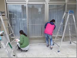 手の届かない窓